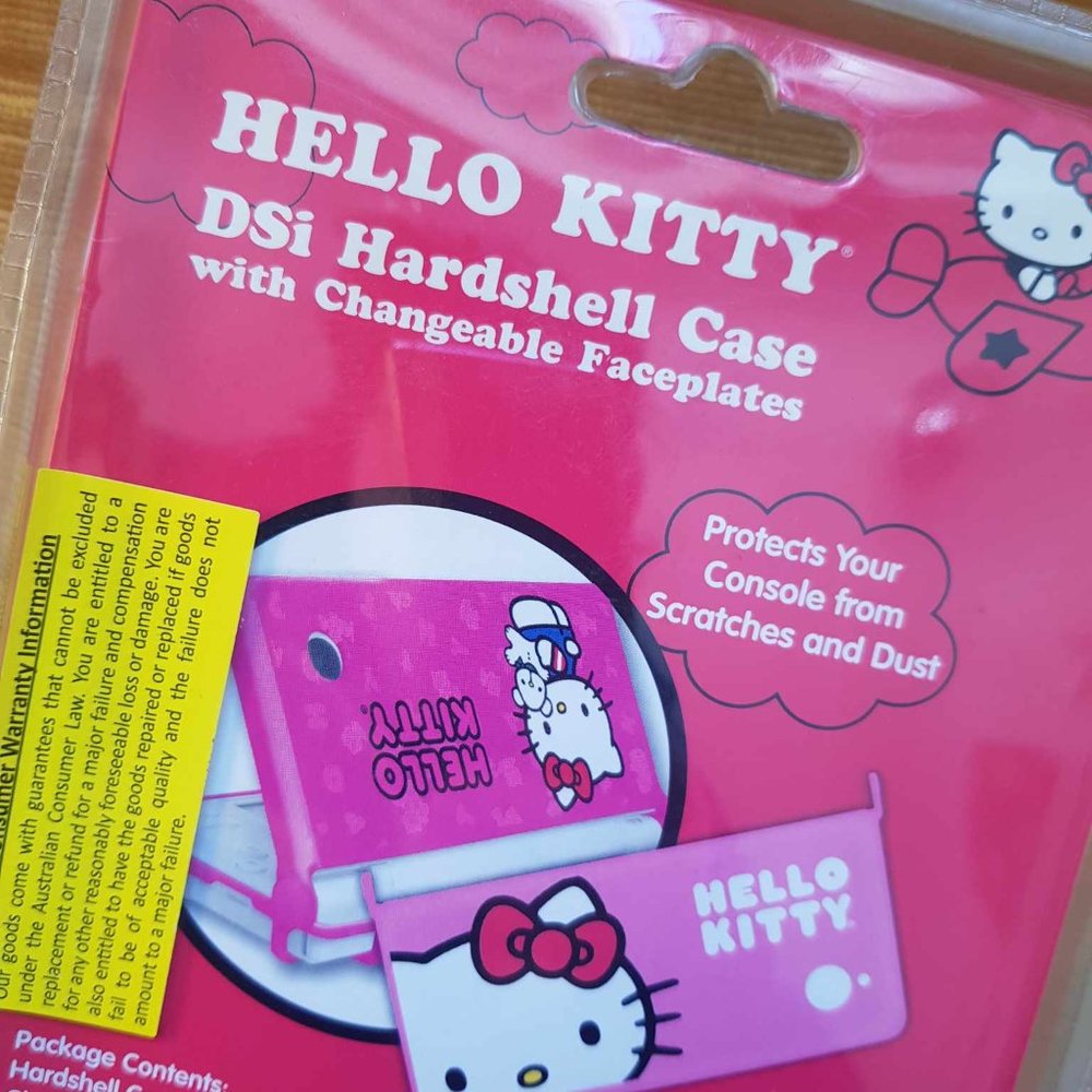 2010 Nintendo DSi Hello Kitty Sanrio Hardshell Hard Case Changeable Faceplate - Picture 4 of 6